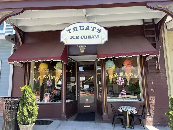 Indulge in Sweet Delights: The Top 3 Ice Cream Shops in Nevada County, CA,Sierra Player