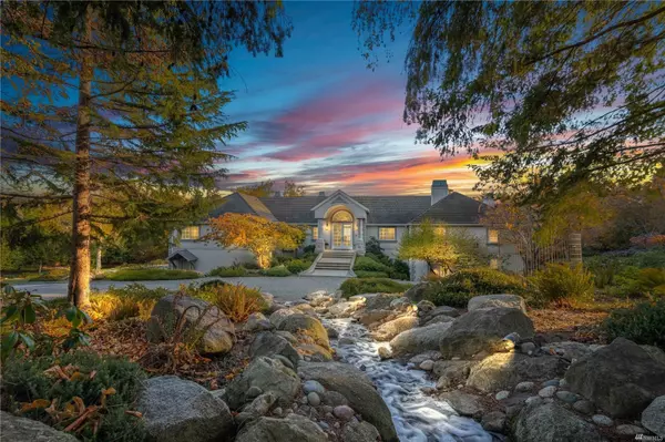 feature image of Property Spotlight on Vashon Island