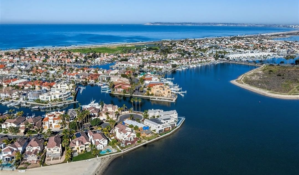 feature image of Coronado Cays - Everything you need to know