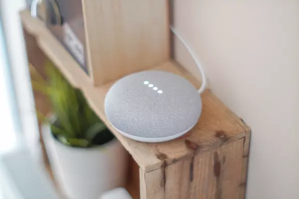 The Silent Strategy: Navigating Smart Homes During Real Estate Negotiations",Barkley Romero