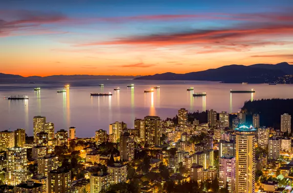 feature image of How to Navigate the Vancouver Real Estate Market as a Buyer 