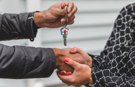 Preparing my home to sell. Zack Grimmer Group can help with staging.