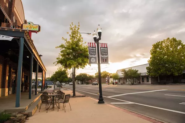  Exploring the Charms of Tomball, Texas: Where Small-Town Country Charm Meets Big-City Amenities