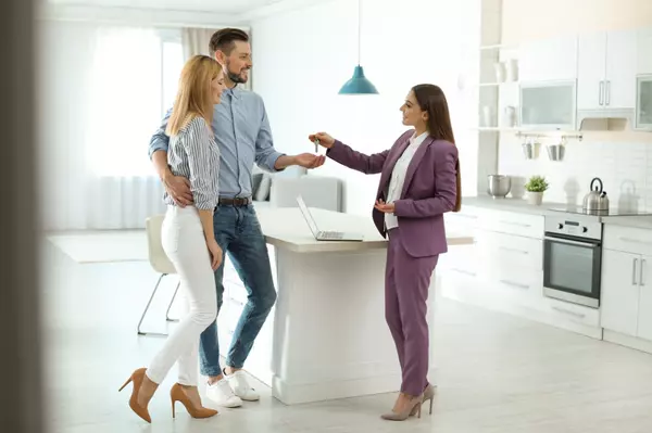 Owning vs. Renting Your Home,Gustavo Gil