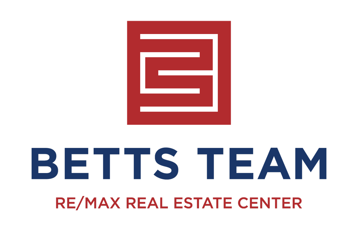 betts-team-at-re-max-real-estate-center-real-estate-agent-chris