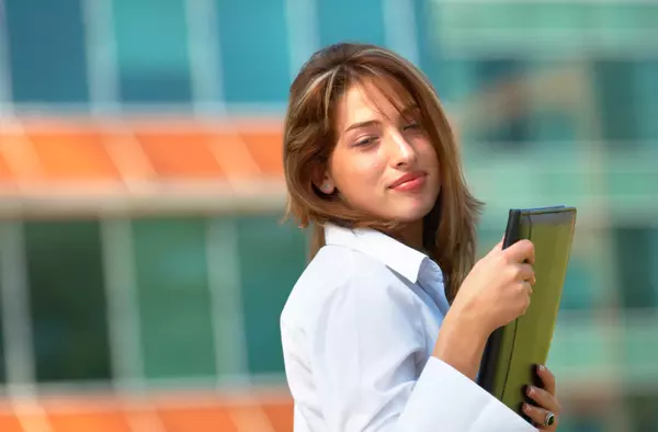 How to Master the Business Casual Chic Dress Code,Dawn Maddux