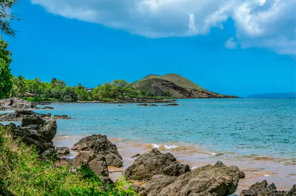 Unveiling the Meaning of Wailea: Exploring the Ancient Heritage of Maui's Enchanting Destination,Gray Marino