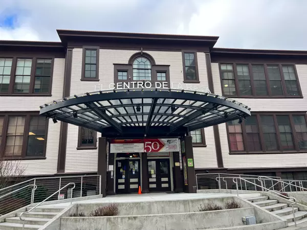 El Centro de la Raza,WAHOUSES