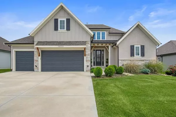 Like New Home for Sale: Explore 16233 W 165th Ter, Olathe, KS 66062,Abby Powers