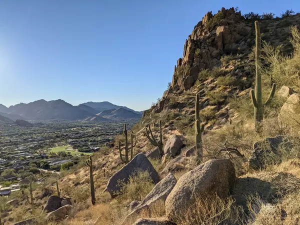 The difference of living in North Scottsdale Vs Carefree Arizona,Alex Tonos Group