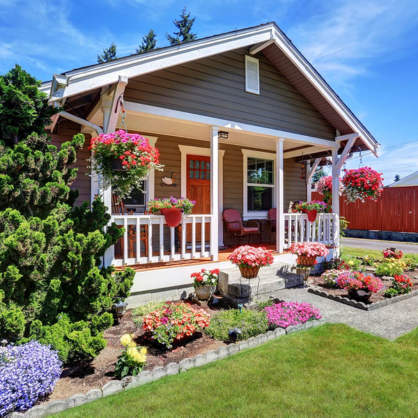 The Art of Curb Appeal: Transforming Your Home's Exterior,Luxe Omni