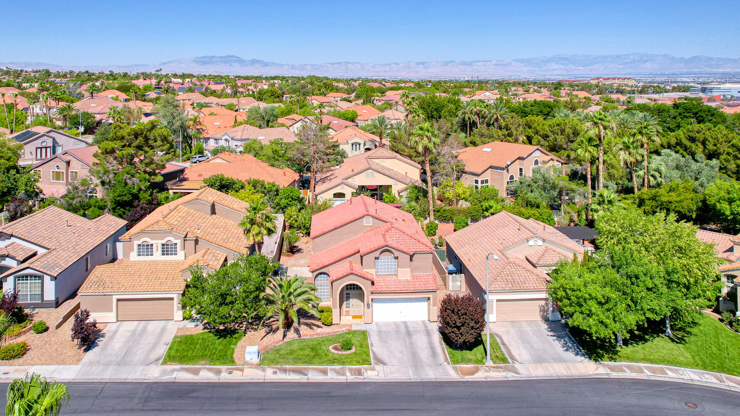 single-family houses in green valley ranch neighborhood in las vegas, nv