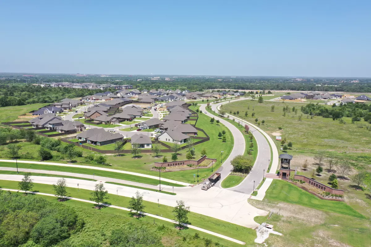 A beautiful view overlooking the Oakmont neighborhood in Bryan, Texas.