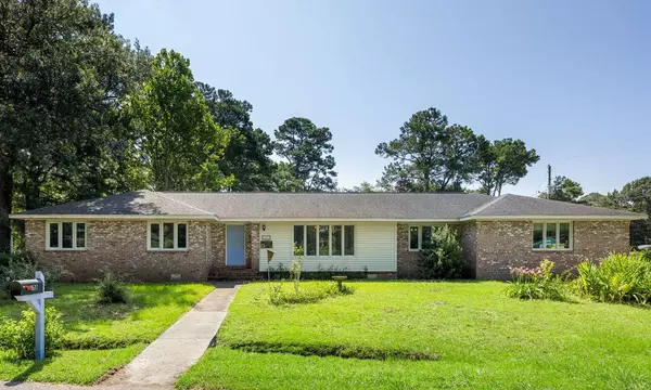 Charleston SC Home for Sale $505,000,AgentOwned Realty