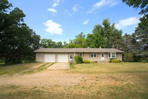 2BR/2BA Grove City Acreage Property,Chuck Carstensen