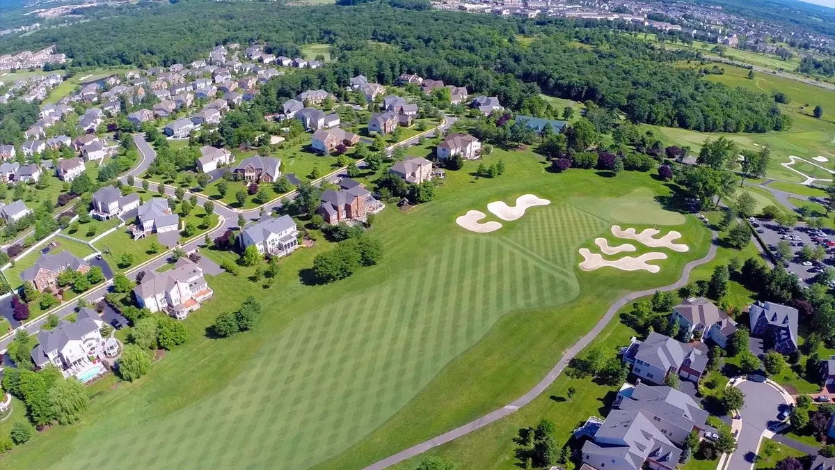 belmont-country-club-community-aerial-view