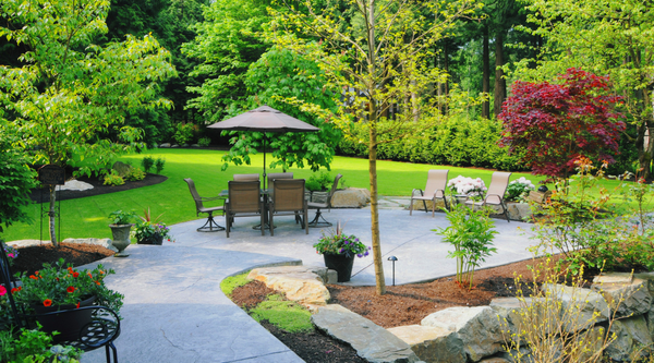 Home Maintenance Tip: Keep Your Landscaping in Shape,Luxe Omni