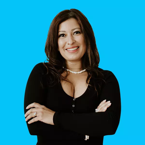 Finding Your Perfect Home in Calgary: Meet Your Bilingual Realtor with a Passion for Smooth Transitions,Karla Linares