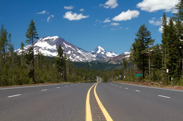 Cascade Lakes Highway Adventure