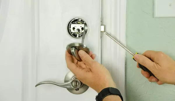 Should You Replace the Locks When You Move Into a New House?,Terry Kruse