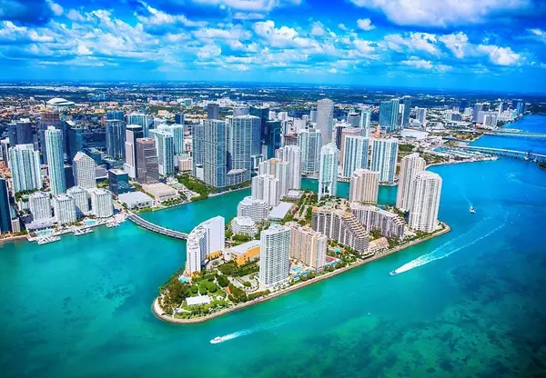 Why Miami is an Attractive Place to Live: The Allure of Sun, Sand, and a Vibrant Lifestyle,William Gartin