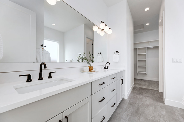 14_1871-E-Marisol-St_DP_bathroom_primary2