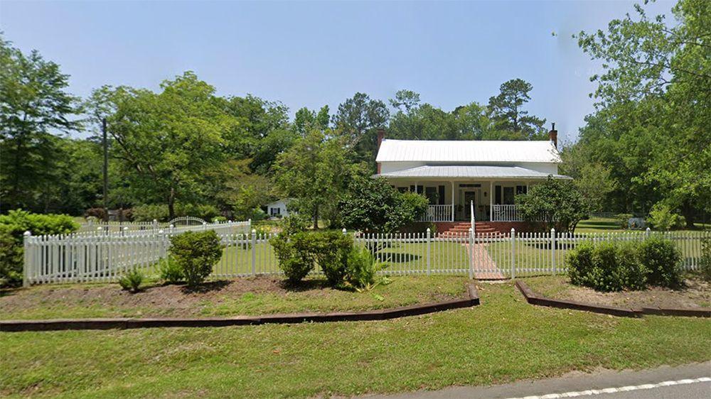 Round O, South Carolina Exploring the Charm of a Small Southern T...