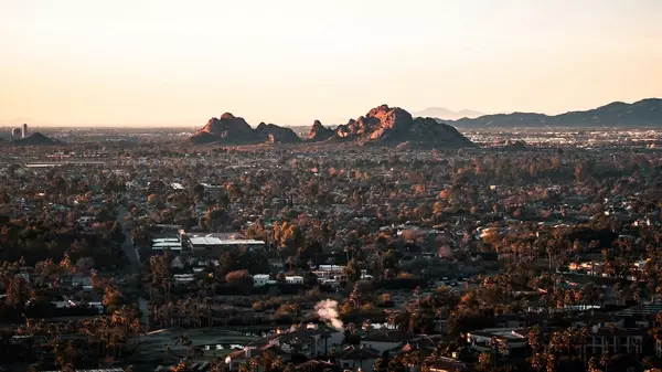 America’s new boom towns: Can Phoenix handle the surge?,Scott Graff