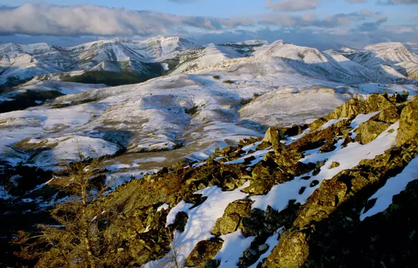 From Slopes to Scenery: Discover the Breathtaking Beauty of Montana's Ski Towns,Dawn Maddux