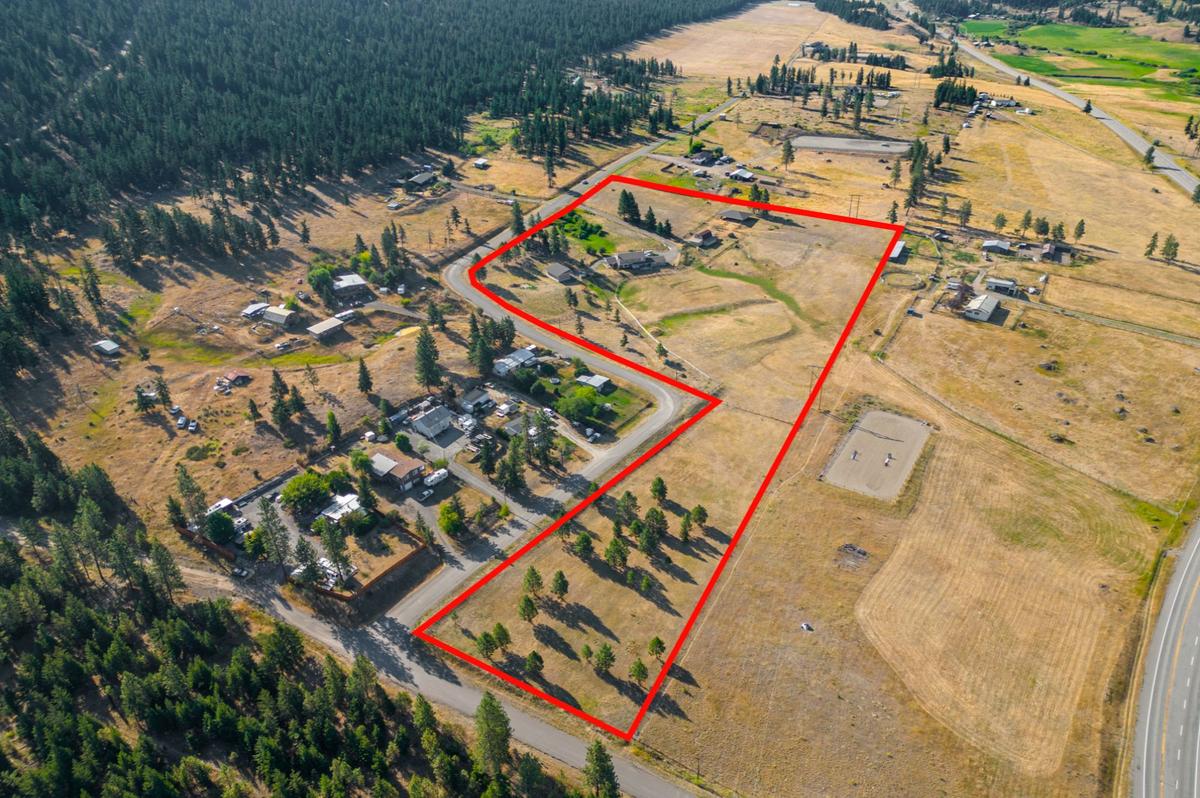 3429 Garrett Road, 12 Acre property with a large well maintained 5