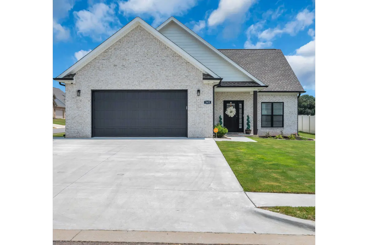 345 Rolling Brook Drive Rogersville, Al 35652,