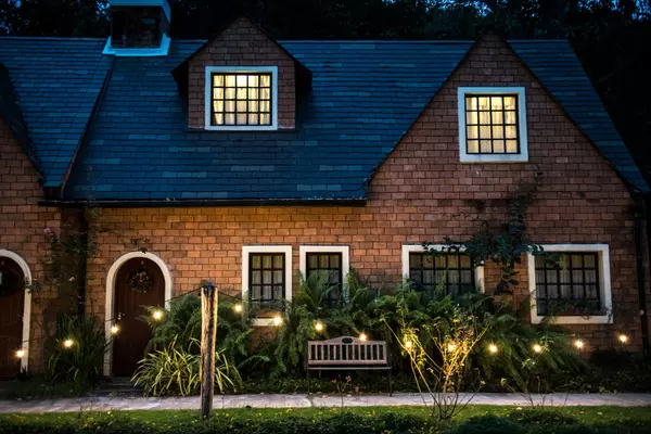 Foreign buyers bailing from the U.S. housing market,WAHOUSES