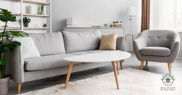 Crafting a Captivating Home,Holly Moffitt