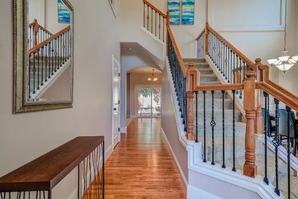 How Do I Pick the Right Realtor to List My Home???,Brandon Hays