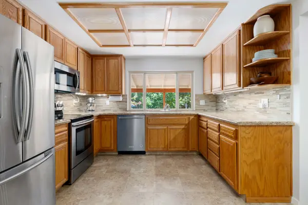 Kitchen  - Citrus Heights Home For Sale - Listed by Amanda Camacho - Real Broker - 01967513