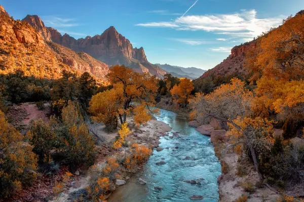 6 Best Hikes in Zion National Park for Fall Foliage