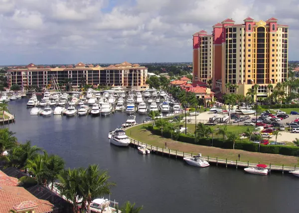 feature image of The Cape Coral Lifestyle: A Closer Look at What Makes It Unique