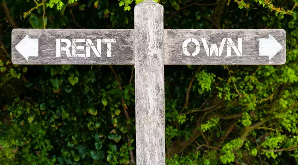 Benefits of Renting a Home vs. Owning a Home,Lisa Laughton