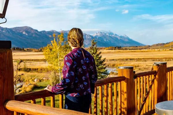 Jackson Hole Report - Q2 2023 - Inventory and Prices Are Up! ,Vanessa Cameron