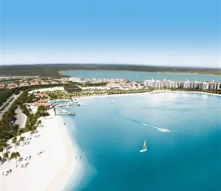 Experience Luxury Living at Miromar Lakes Beach & Golf Club,Billee Silva, PA, ABR SRS