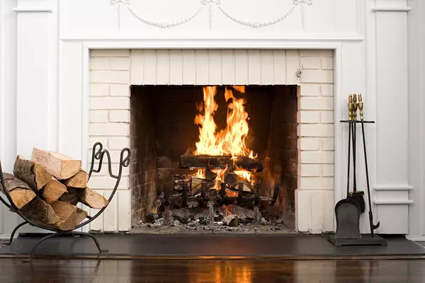 How to Sell a Home with a Fireplace