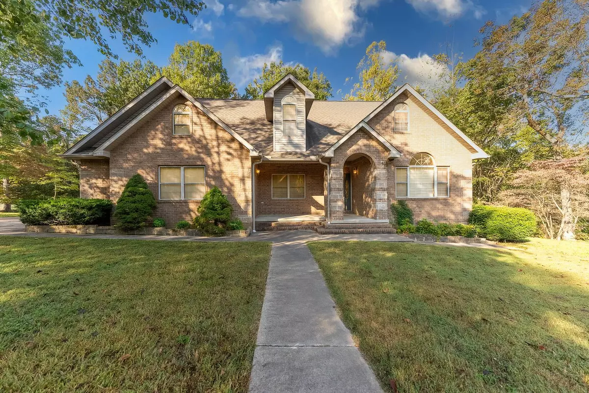 Country Home near Norfork Lake in Baxter County40