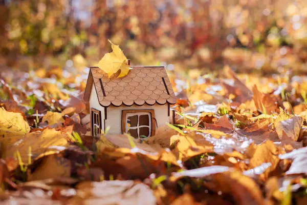 feature image of What To Expect if You Buy or Sell a Home This November