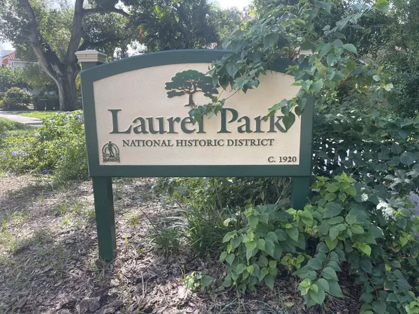 Exploring Sarasota's Most Desirable Neighborhoods,Adam Miller