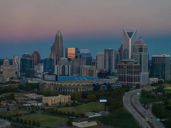 Top Reasons to live in Charlotte, NC,Franklin Bellamy