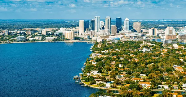 Exploring Unique Neighborhoods in Tampa,Grace Prescott