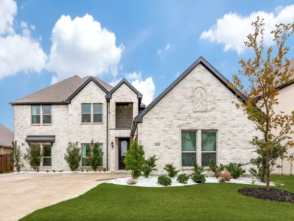 Luxury Living in Frisco: Discover the Gem at 14513 Shady Grove Lane,Brandon Hays