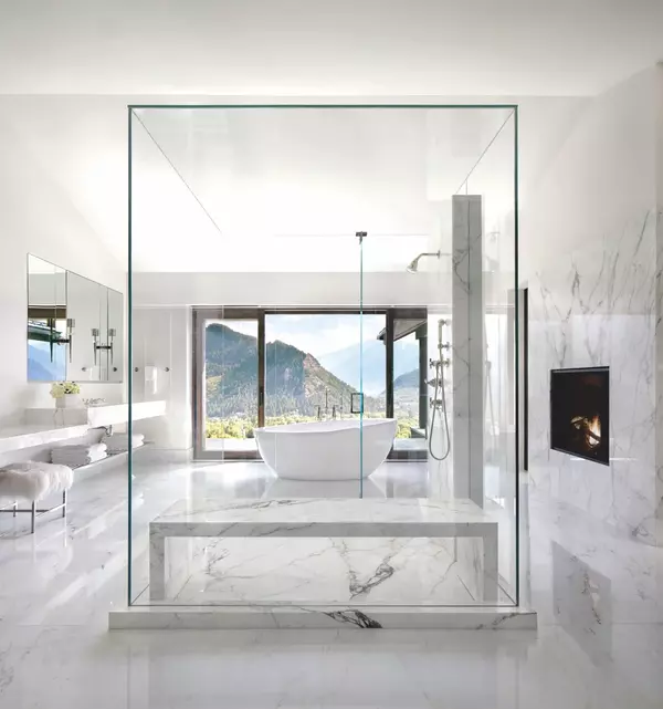 feature image of Elevate Your Shower Remodel: 11 Tips for a Blend of Luxury and Function!