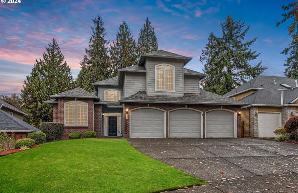 Discover Your Dream Home: Elegant West Linn Residence at 2485 Michael Dr,Tony Apa