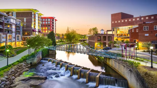 Pros & Cons of living in Greenville SC
,Todd Ford